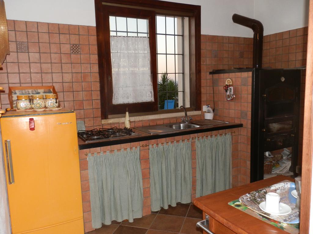 La Pietra Villa Chiaramonte Gulfi Ruang foto